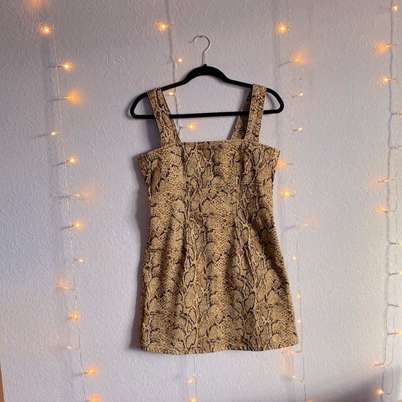 Reformation Lizzie Mini Dress Snakeskin - Picture 4 of 7